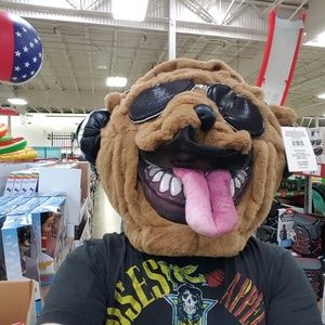 Meet your Posher, Chris